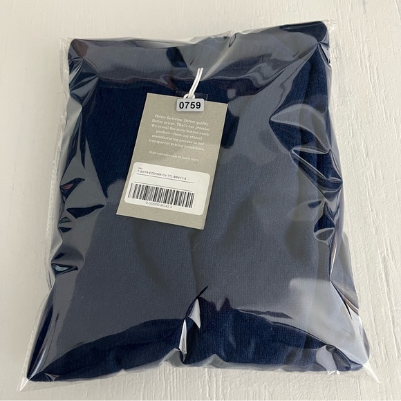 Everlane The Cashmere Oversized Turtleneck Sweater Size Small NWT Bright Navy - Picture 11 of 11
